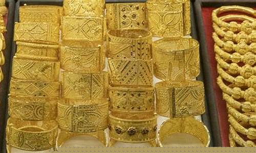 马来西亚金价跟中国差多少_目前马来西亚金价