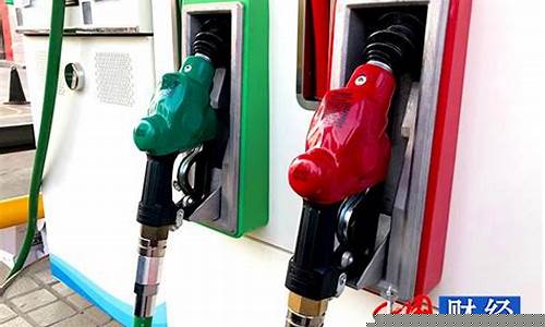 什么情况下油价加满_油加什么时候下调