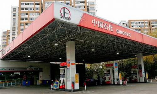 怀德路口加油站油价_怀丰路加油站